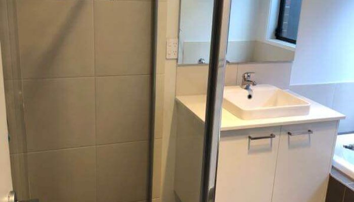 Main-Bathroom-Overall-1