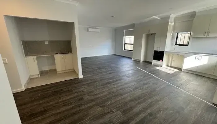 SIL Accommodation in Cobble Bank